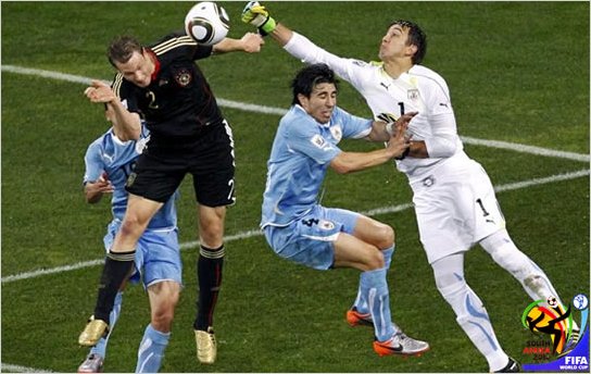 En un partidazo de ida y vuelta Alemania le gan� a Uruguay y se qued� con el tercer puesto