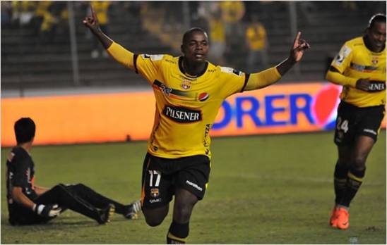 Barcelona golea al Macara y es puntero