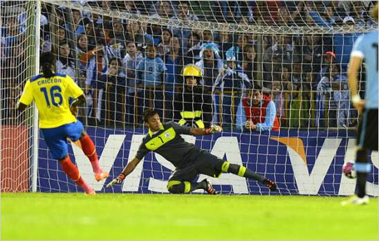 Felipe Caicedo dos goles desde su regreso a la Selecci�n Ecuatoriana