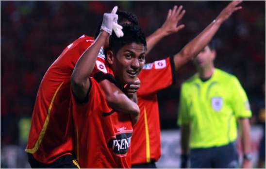 Deportivo Cuenca lidera en arranque de f�tbol de Ecuador