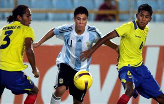 Ecuador sorprendi� a Argentina en Suramericano sub20 de f�tbol