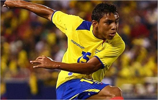 Ecuador 3 � 0 Chile, la Tricolor golea a los chilenos