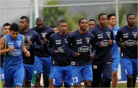 Selecci�n Ecuador entren� con plantel completo antes del viaje a Barranquilla