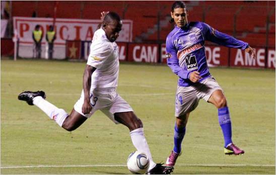 Marcos Caicedo le di� la victoria a Emelec sobre Liga de Quito