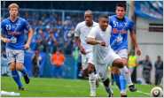 Emelec vence con dificultades a la Liga de Loja