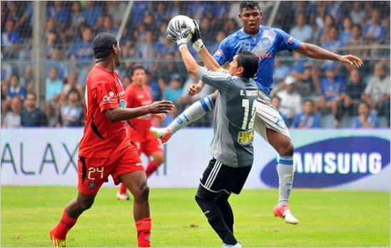 Marlon de Jes�s le da la victoria a Emlec sobre Olmedo