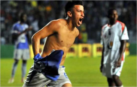 Los equipos del Astillero se toman la punta del campeonato de f�tbol