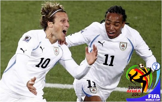 De la mano de Forlan Uruguay vence a Sudafrica