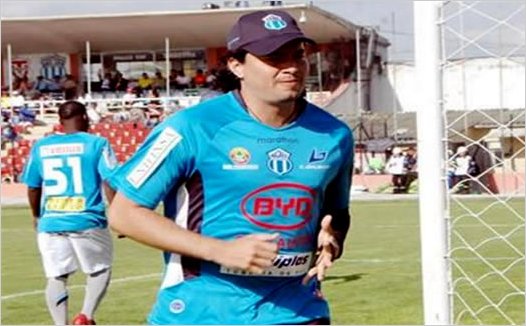 Kaviedes vuelve a la vida marcando un triplete con el Macar�