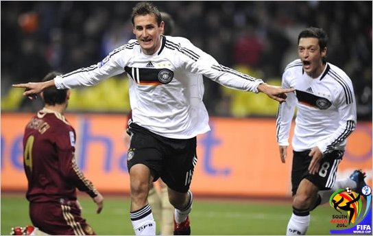 Klose quiere superar el r�cord goleador de Ronaldo en Sud�frica
