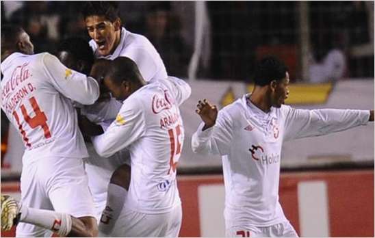 Liga de Quito recibe hoy al Independiente de Argentina en la Casa Blanca