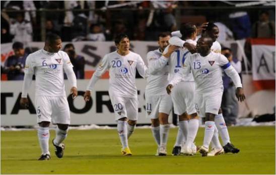 Emelec retorna al torneo en Ecuador y Liga va por el liderato