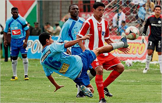 Macar� sali� vencedor del cl�sico ambate�o por 2 a 0