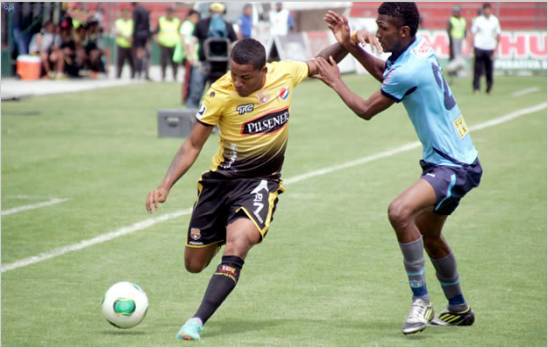 Macar y Barcelona empatan a cero goles en el Bellavista de Ambato