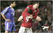 Manchester United se qued� con el campeonato de la Supercopa inglesa