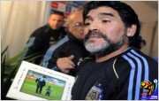 Maradona le pregunta a Schweinsteiger si est� nervioso