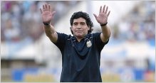 Maradona desliz� la opci�n de dejar la selecci�n luego de las clasificatorias
