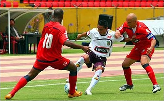 Nacional empata con el Deportivo Cuenca en su debut