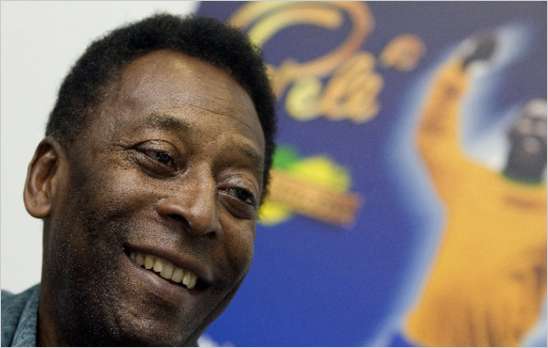 Pel� podr�a trabajar en la organizaci�n de Brasil 2014