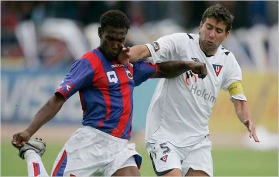 Deportivo Quito y Liga de Quito siguen al frente sin jugar en Ecuador