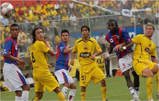 Deportivo Quito se acerca a la Copa Libertadores