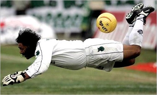 Higuita dijo adi�s con goles y un escorpi�n