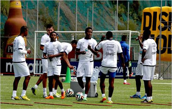 Carlos Tenorio ser�a la carta de ataque de Ecuador este mi�rcoles