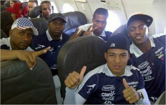 Seleccin de Ecuador arrib a Lima para enfrentar a Per
