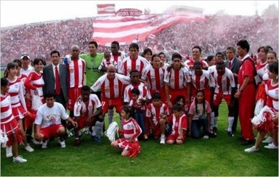 Michael Endara le di� triunfo a T�cnico Universitario sobre UTC