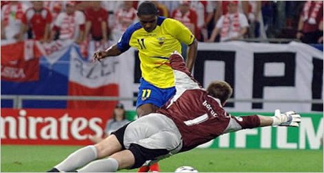 Ecuador apuesta a Ben�tez, Tenorio para atacar a Colombia