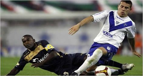 Liga saca importante empate ante V�lez por Sudamericana