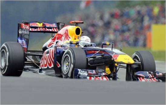 Vettel triunfa con una excelente carrera en Spa-Francorcharp (Video)